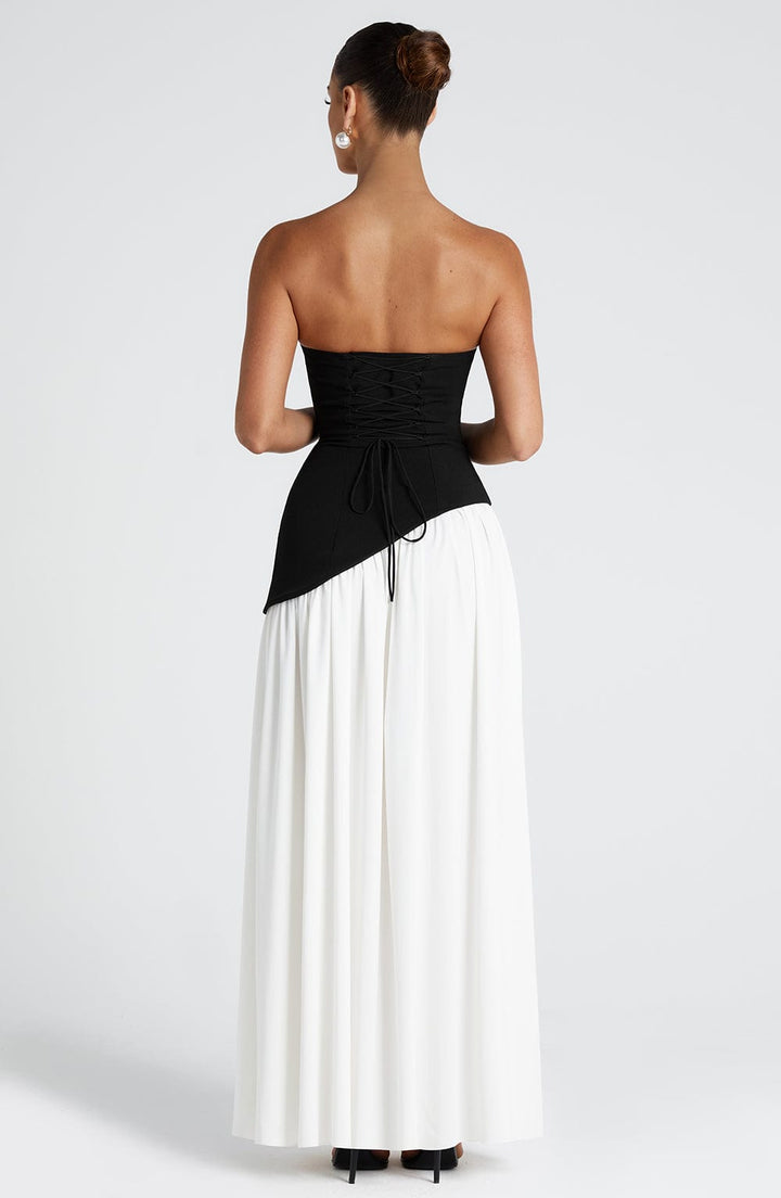 Vestido largo para mujer con abertura lateral