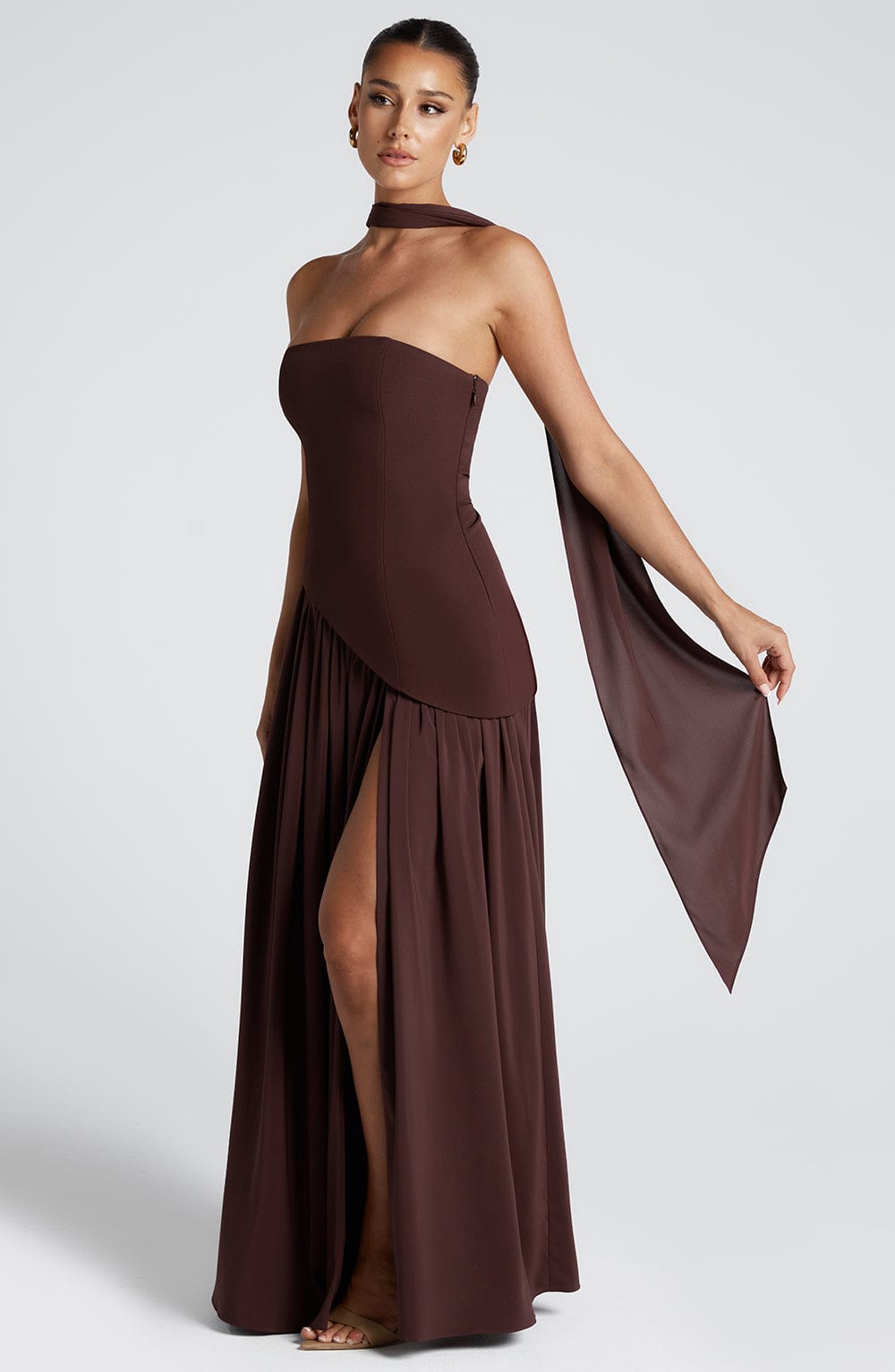 Vestido largo para mujer con abertura lateral