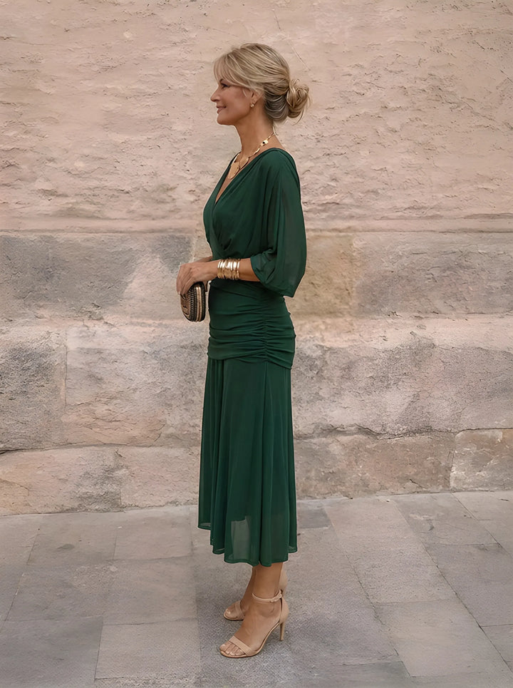 Elegante vestido largo de fiesta con escote en V